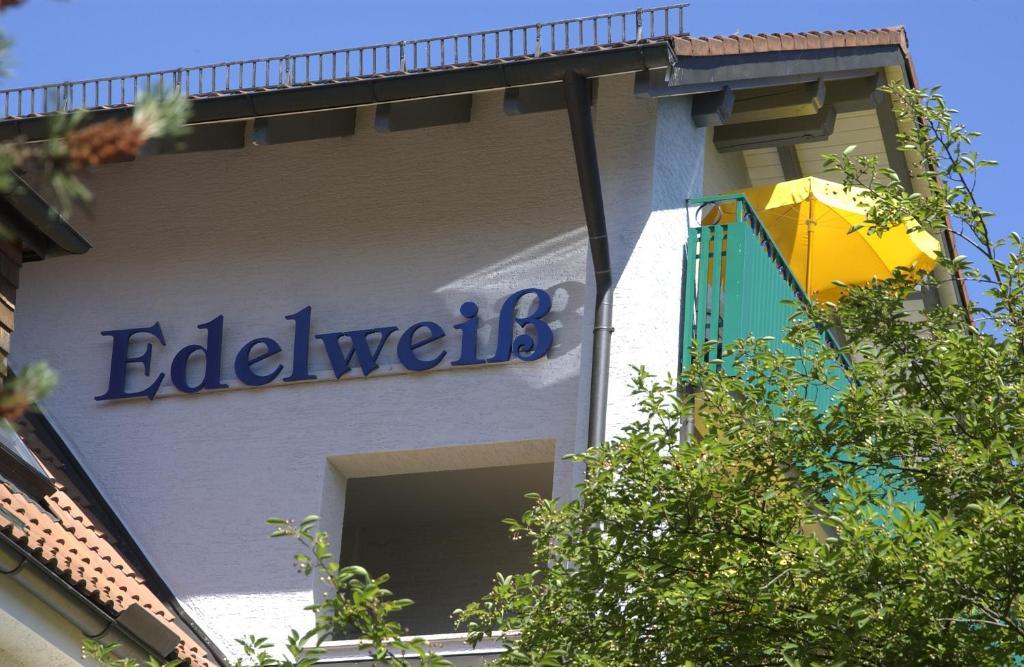 Kneipp- Und Wellvitalhotel Edelweiss Bad Wörishofen Oda fotoğraf